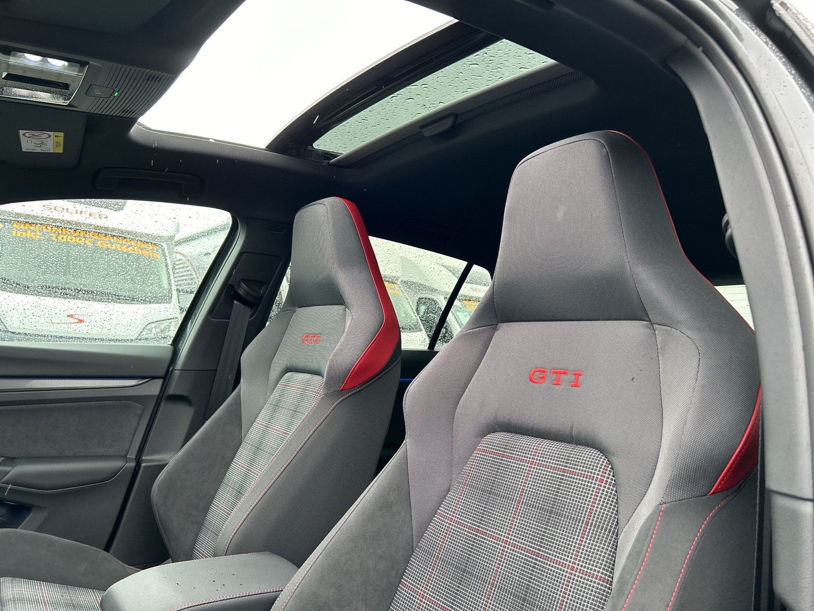 Golf VIII GTI 2.0 TSI DSG (Außensoundanlage)