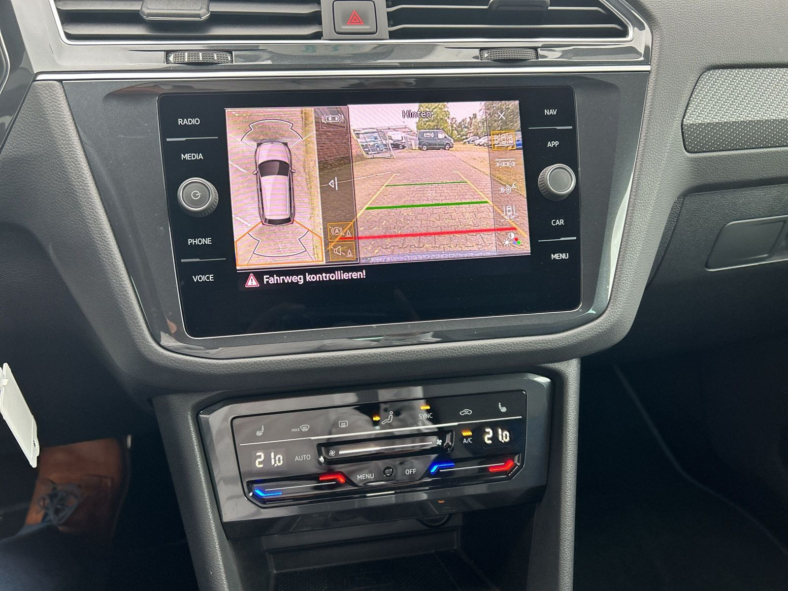 Tiguan R 2.0 TSI DSG 360 Kamera GRA APP DIGI-COCKPIT